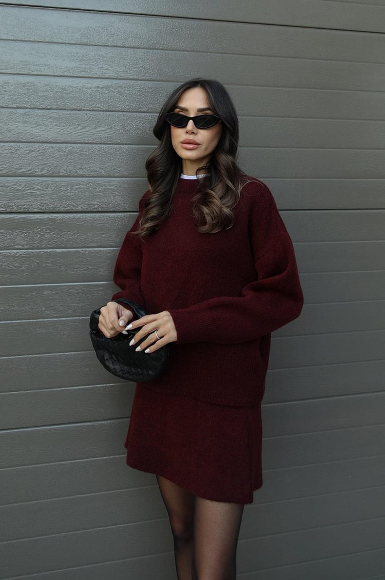 Knitted skirt suit (sweater+skirt)