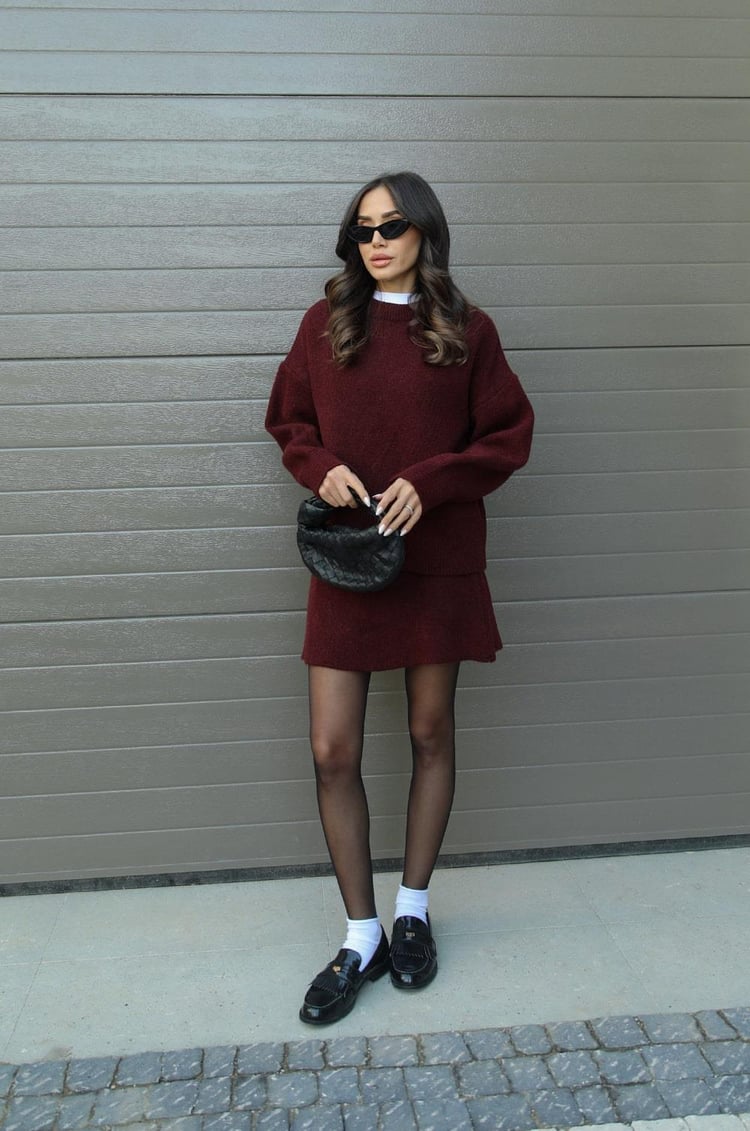 Knitted skirt suit (sweater+skirt)