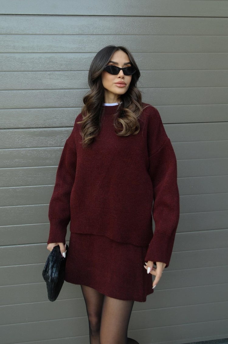 Knitted skirt suit (sweater+skirt)