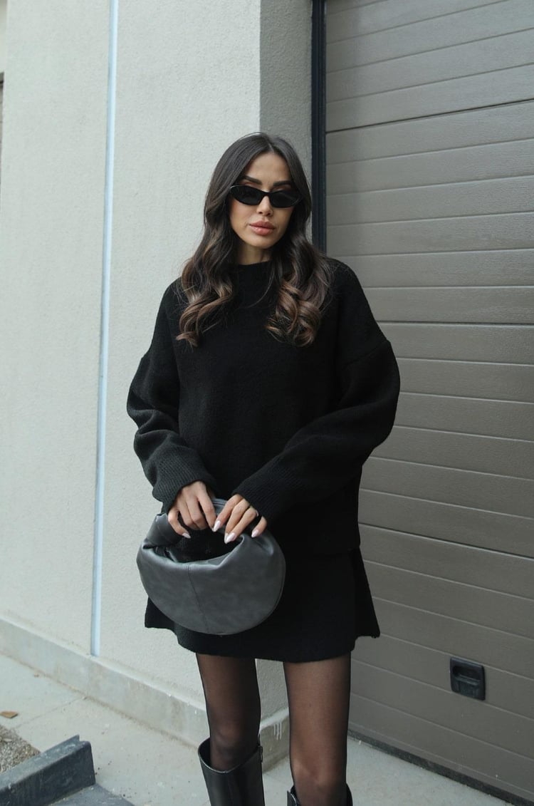 Knitted skirt suit (sweater+skirt)